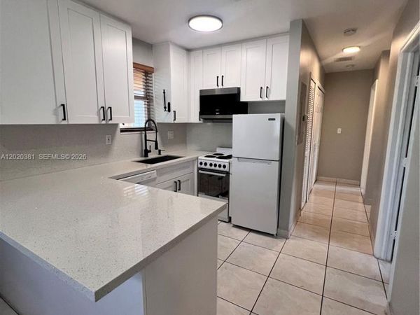 16940 SW 94th Ave , Palmetto Bay, FL 33157