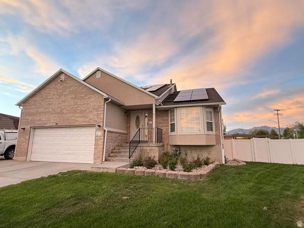 681 E ABBOTTSFORD CT S, Sandy, UT 84070