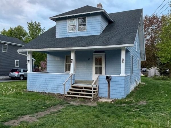 17 Elmwood Avenue , Sodus, NY 14551