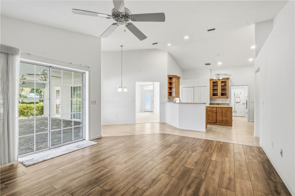 445 45th Avenue, Vero Beach, FL 32968 Photo