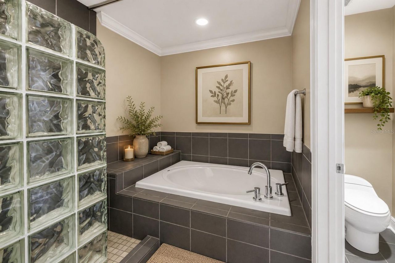 409 Barcelona Drive, Saint Petersburg, FL 33716 Photo