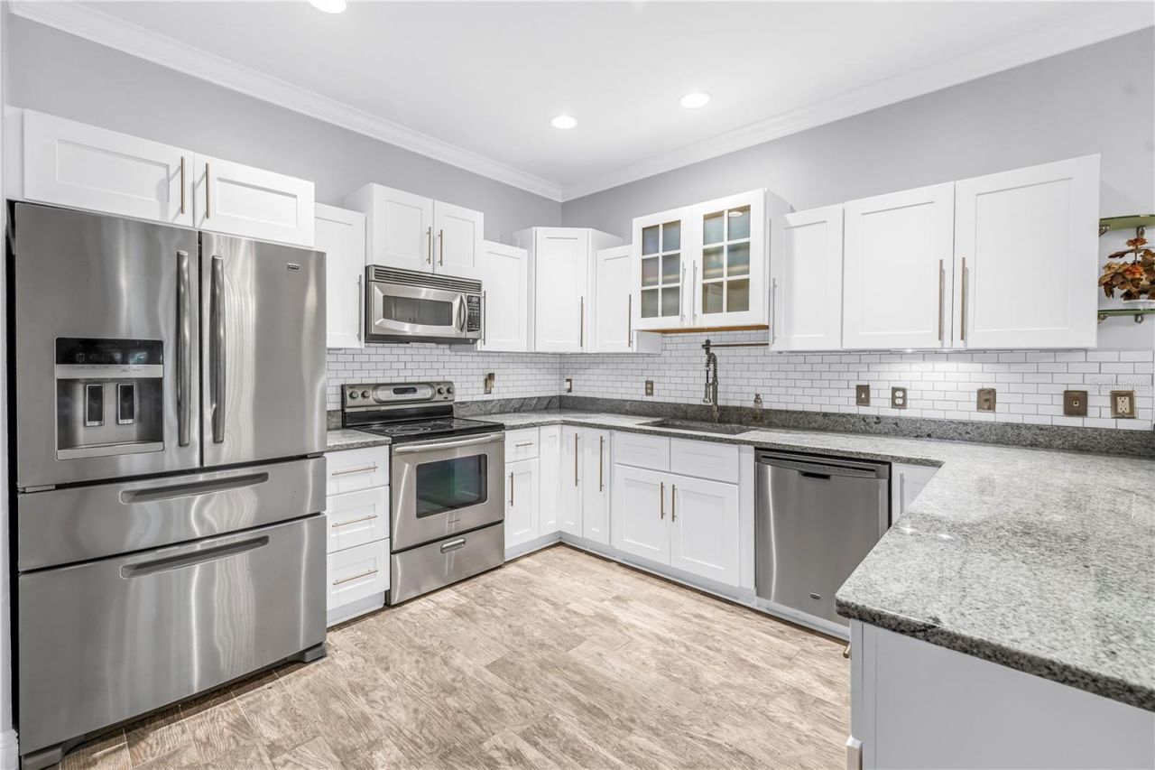 409 Barcelona Drive, Saint Petersburg, FL 33716 Photo