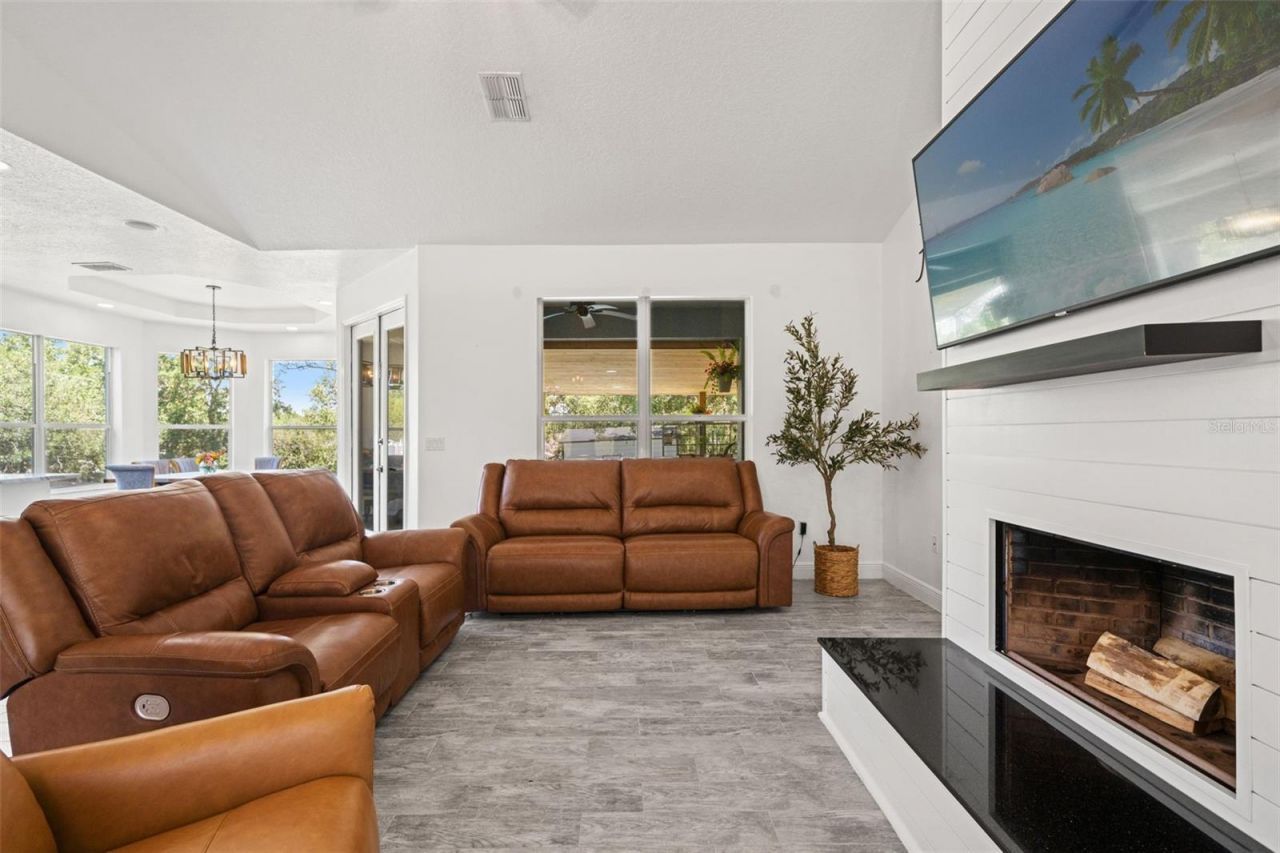 11360 Lark Sparrow Rd, Weeki Wachee, FL 34614 Photo