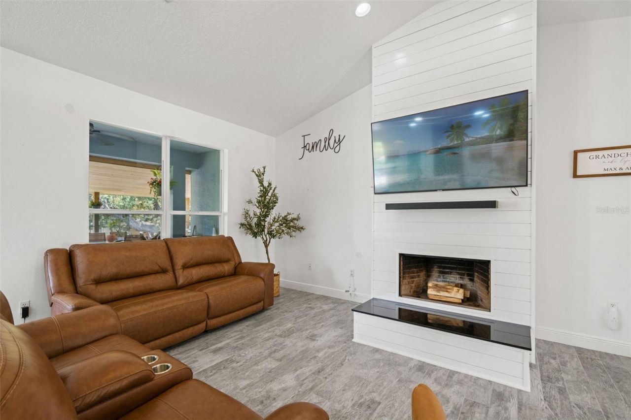 11360 Lark Sparrow Rd, Weeki Wachee, FL 34614 Photo