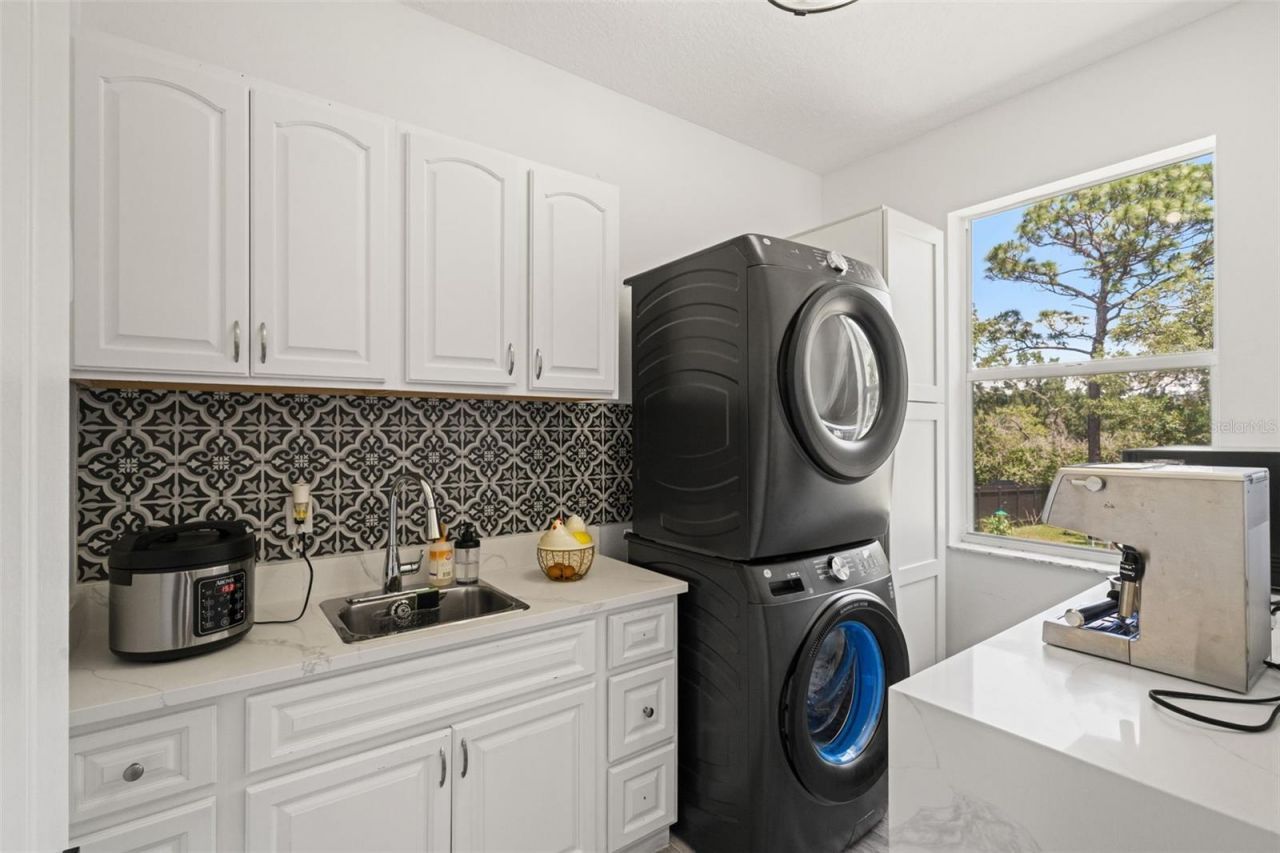 11360 Lark Sparrow Rd, Weeki Wachee, FL 34614 Photo