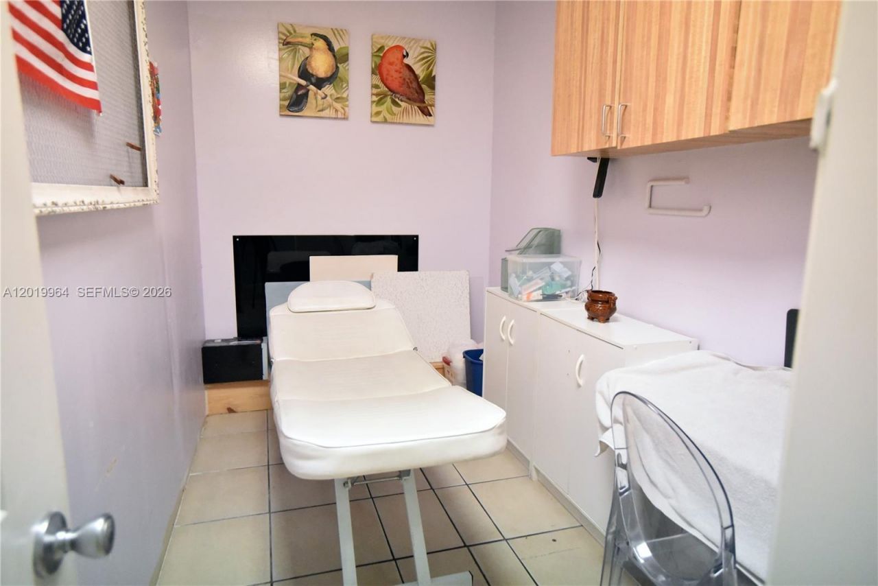 Please Call For Address, Hialeah, FL 33012 Photo