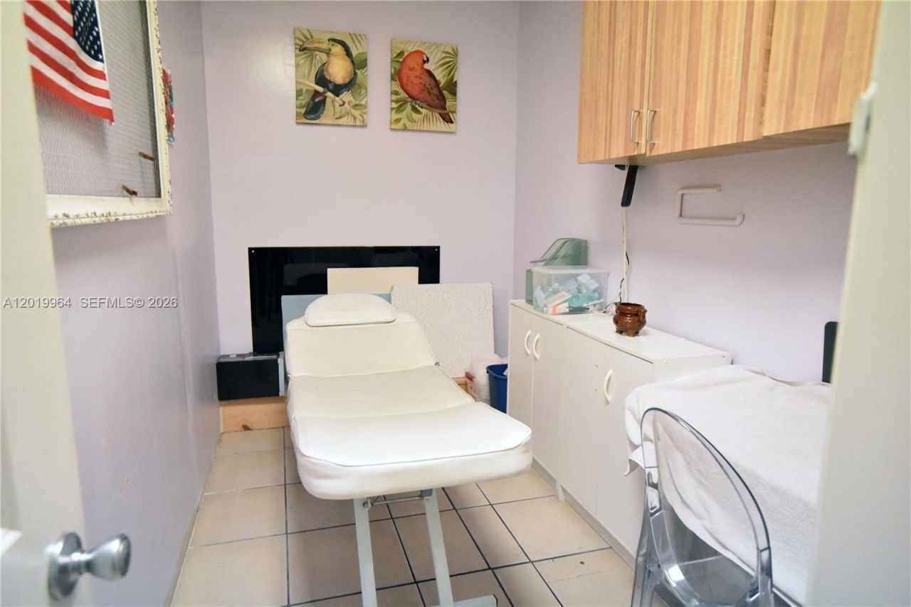 Please Call For Address, Hialeah, FL 33012 Photo