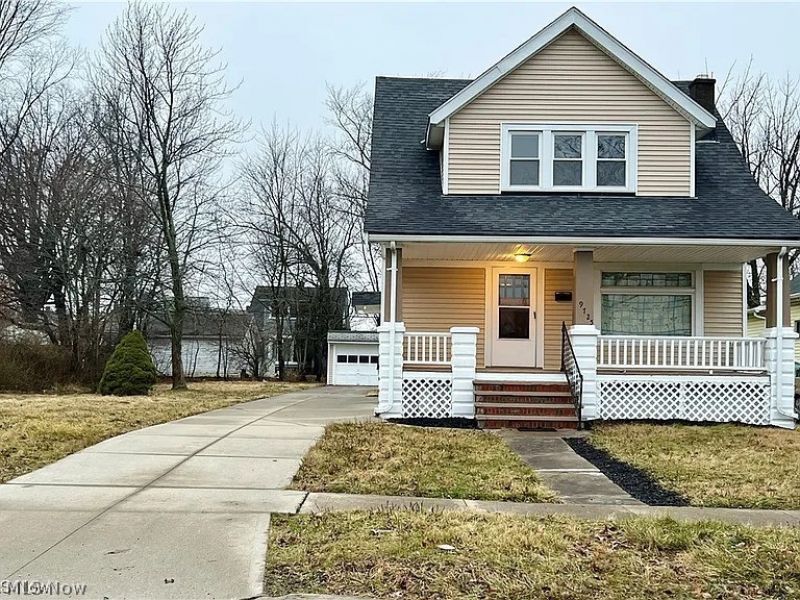 9725 Parkview Avenue, Garfield Heights, OH 44125 Photo 1
