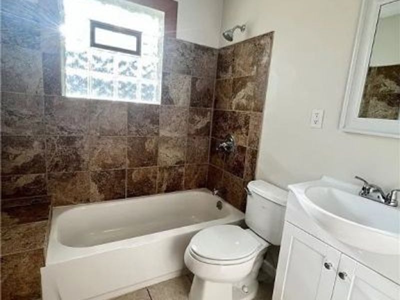 9725 Parkview Avenue, Garfield Heights, OH 44125 Photo 16