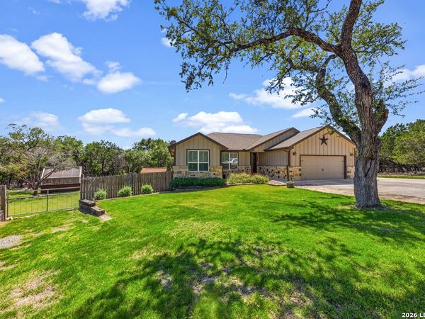 1017 Burning Tree, Spring Branch, TX 78070