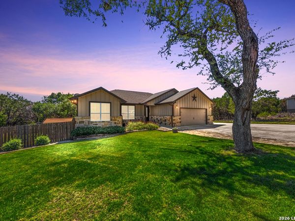 1017 Burning Tree, Spring Branch, TX 78070