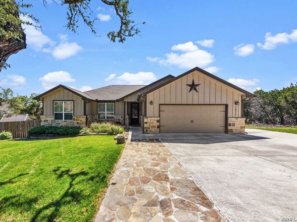 1017 Burning Tree, Spring Branch, TX 78070