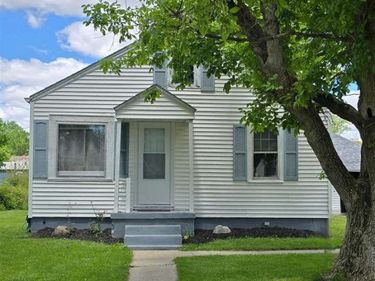 214 E South Street, Centerville, IN 47330