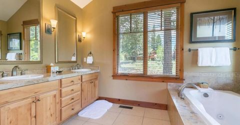 12193 Lookout Loop, Truckee, CA 96161 Photo