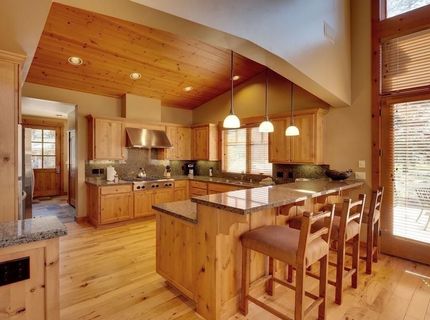12193 Lookout Loop, Truckee, CA 96161 Photo