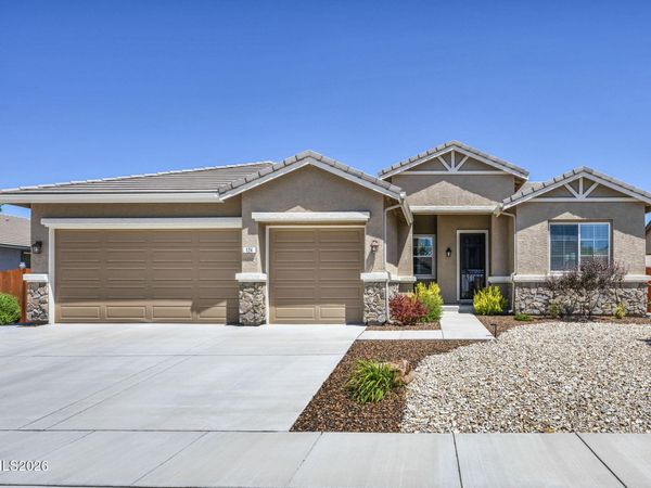 124 Maze Avenue, Dayton, NV 89403