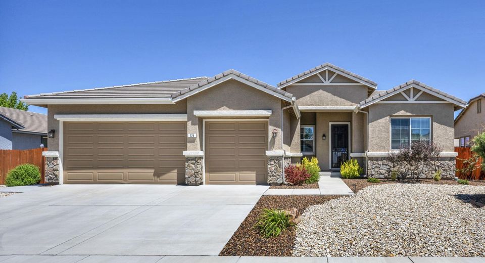 124 Maze Avenue, Dayton, NV 89403 Photo