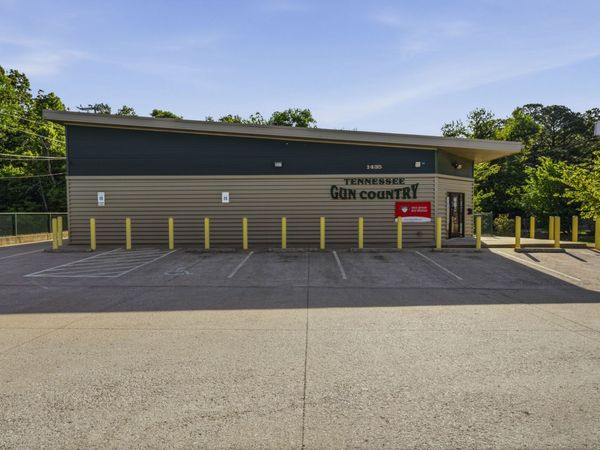1435 Fort Campbell Blvd, Clarksville, TN 37042