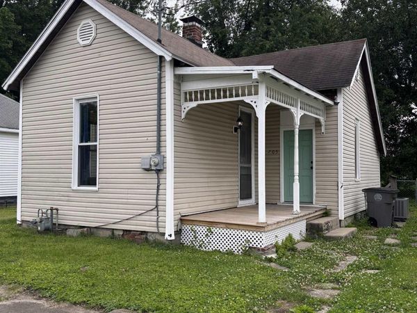 705 Upper 11th Street, Vincennes, IN 47591