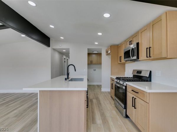 3167 Comitan Lane , Las Vegas, NV 89122