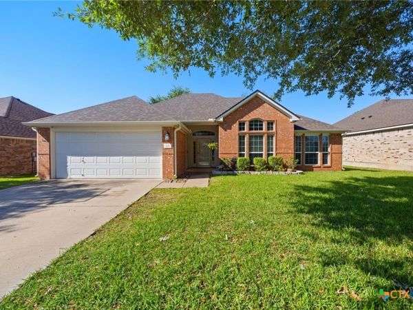 910 Neuberry Cliffe , Temple, TX 76502
