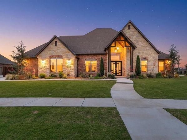 1200 Canteberry Drive, Yukon, OK 73099
