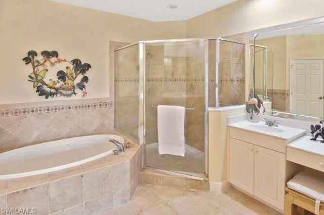 18921 Bay Woods Lake Dr, Unit 201, Fort Myers, FL 33908 Photo