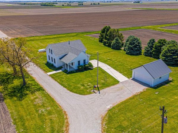 981 2550th Street, Emden, IL 62635