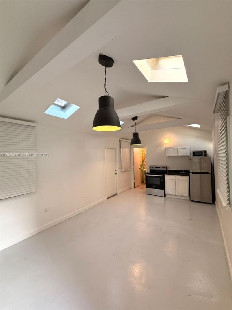 118 NW 24th St , Miami, FL 33127 Photo