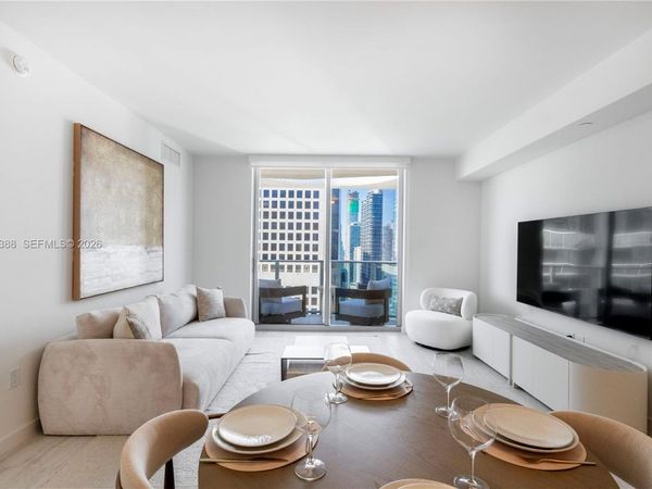 77 SE 5th St , Unit 3914, Miami, FL 33131