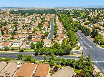 2192 Trimstone Way, Roseville, CA 95747 Photo