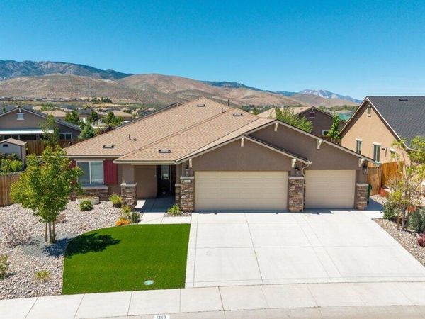1360 Tule Peak Circle, Carson City, NV 89701