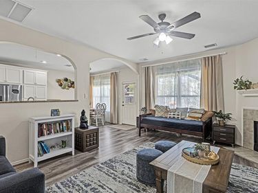 11833 Porcupine Drive, Fort Worth, TX 76244