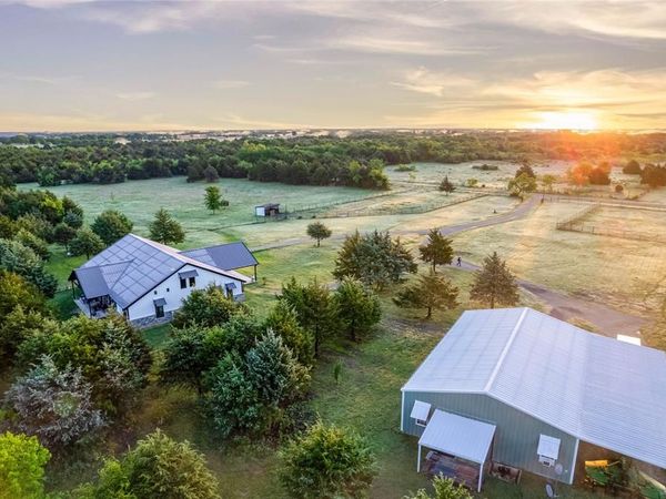 3412 County Road 2173 , Greenville, TX 75402