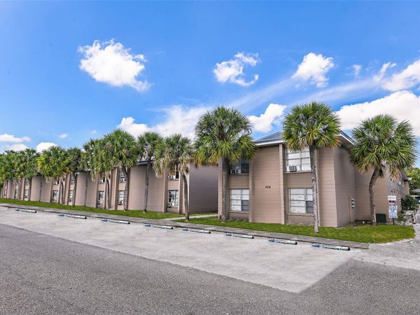 4410 N HALE AVENUE , TAMPA, FL 33614
