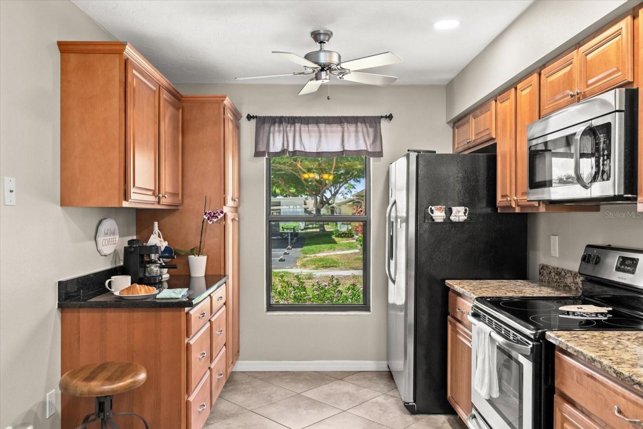 2723 60th Avenue Drive W, Unit 2723, Bradenton, FL 34207 Photo