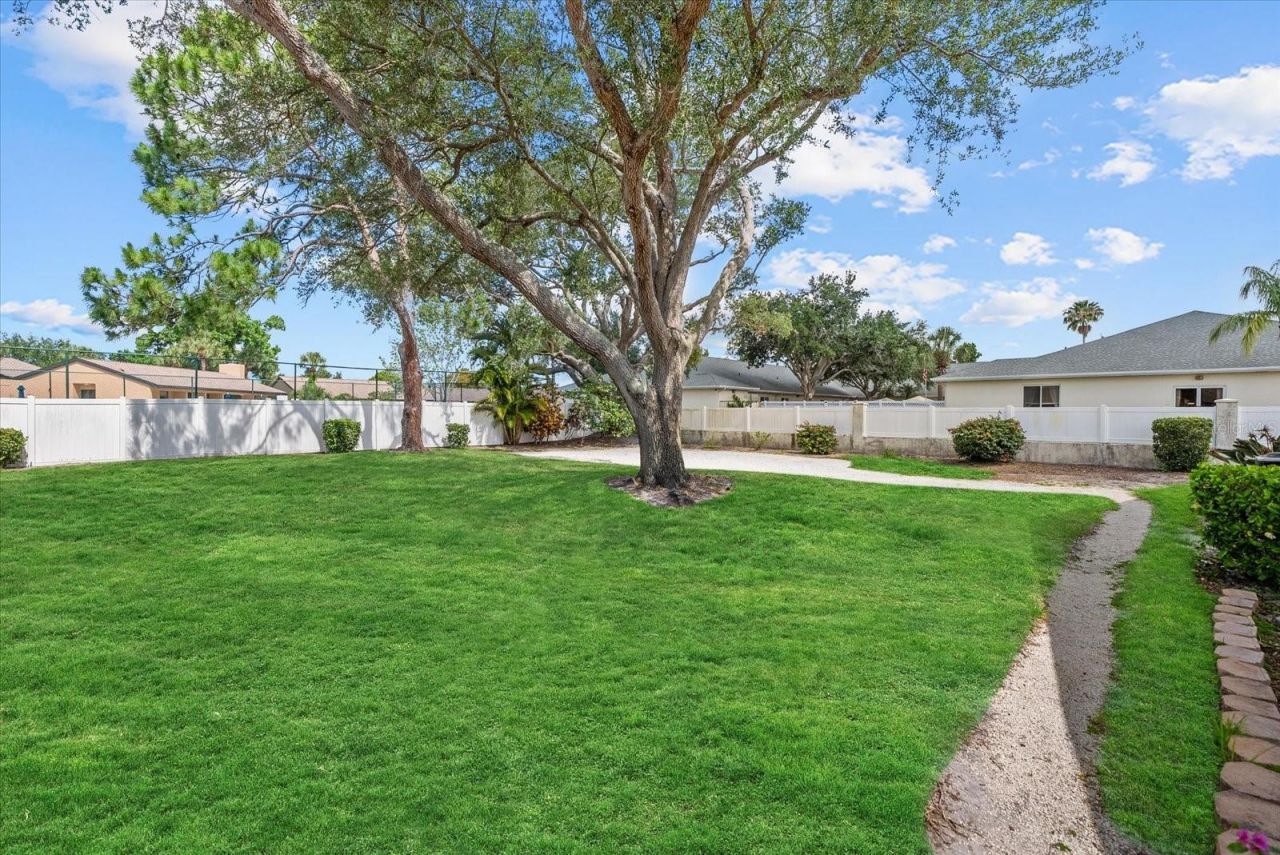 2723 60th Avenue Drive W, Unit 2723, Bradenton, FL 34207 Photo
