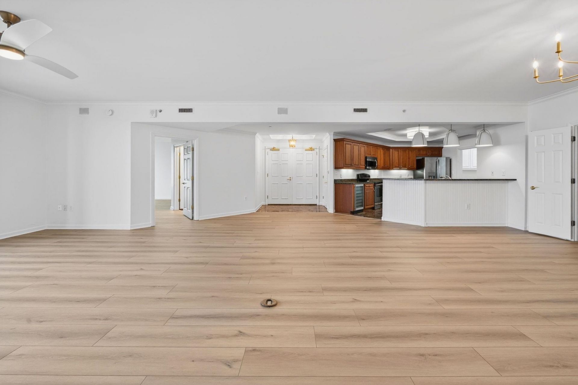 8500 Margate Circle Photo 12