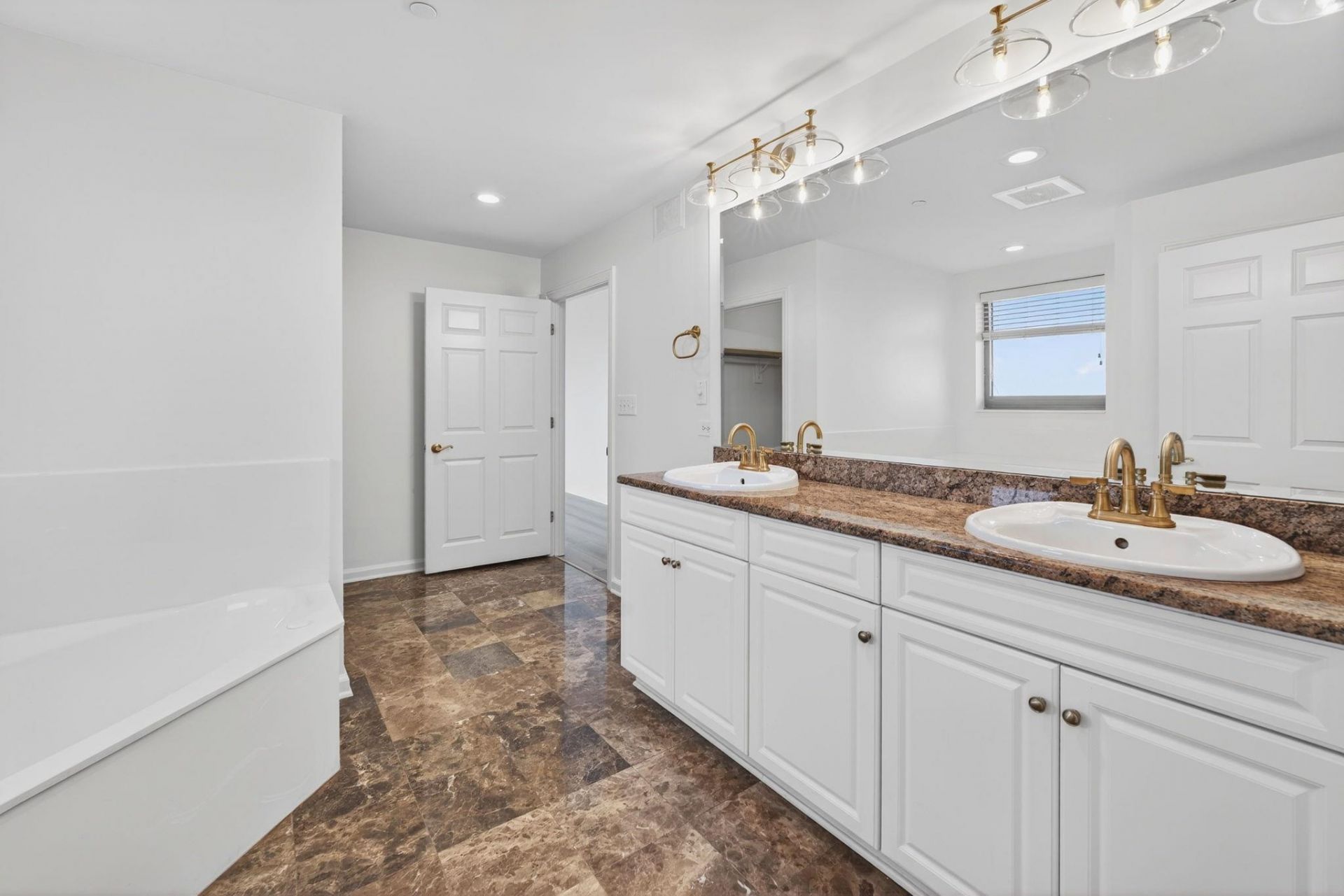 8500 Margate Circle Photo 38