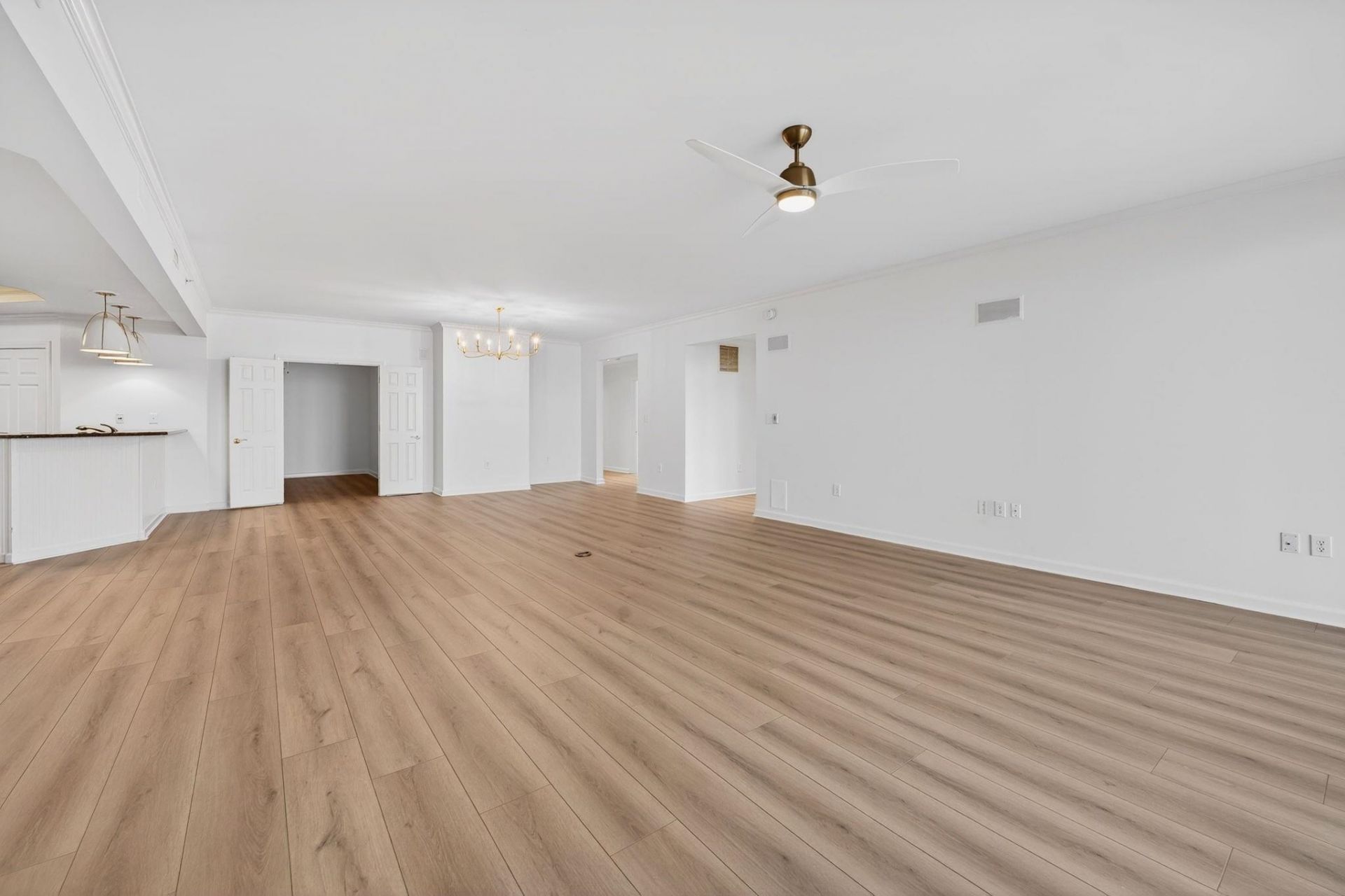 8500 Margate Circle Photo 9
