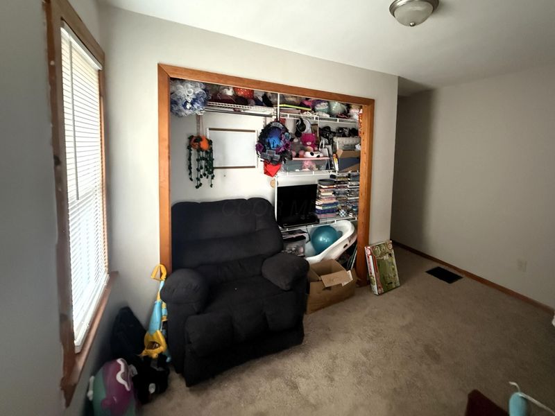537 Townsend Avenue, Columbus, OH 43223 Photo 8
