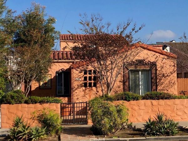 2050 E Ocean , Newport Beach, CA 92661