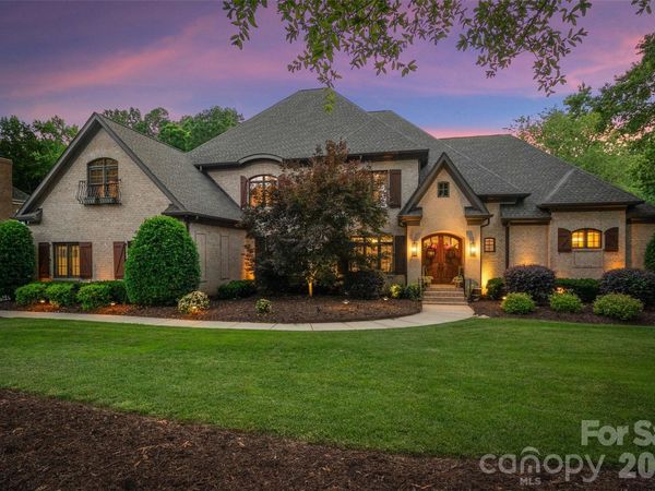8905 Whirlaway Lane, Waxhaw, NC 28173