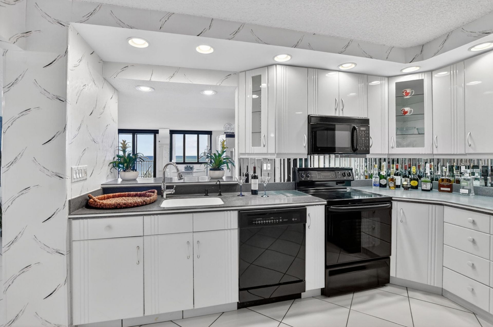3400 S Ocean Boulevard, Unit 10b, Highland Beach, FL 33487 Photo