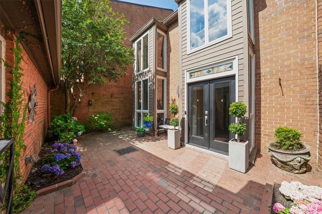 3 Willow Glen, Atlanta, GA 30342 Main Photo