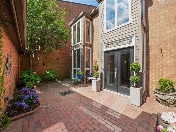 3 Willow Glen, Atlanta, GA 30342