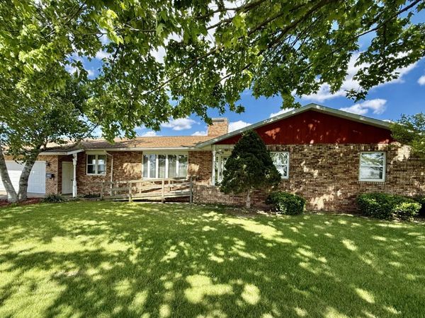 1129 NW 5th Avenue , Galva, IL 61434