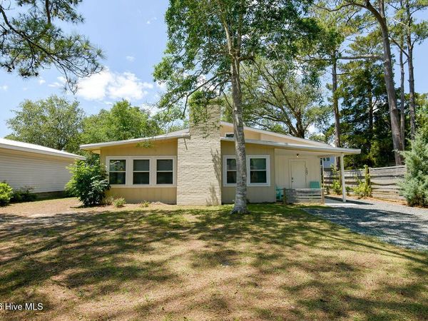 107 NE 78th Street , Oak Island, NC 28465