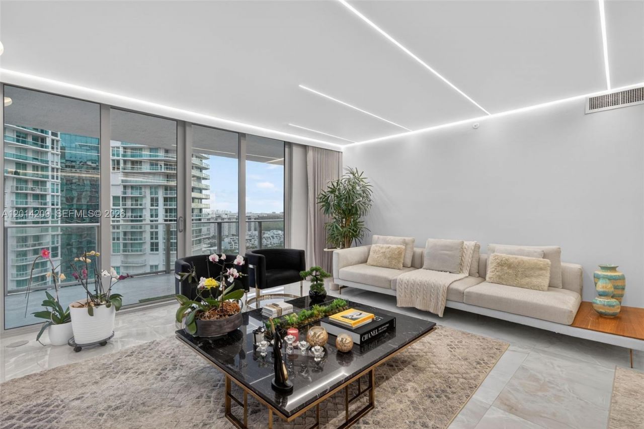 300 Sunny Isles Blvd, Unit 4-1902, Sunny Isles Beach, FL 33160 Photo