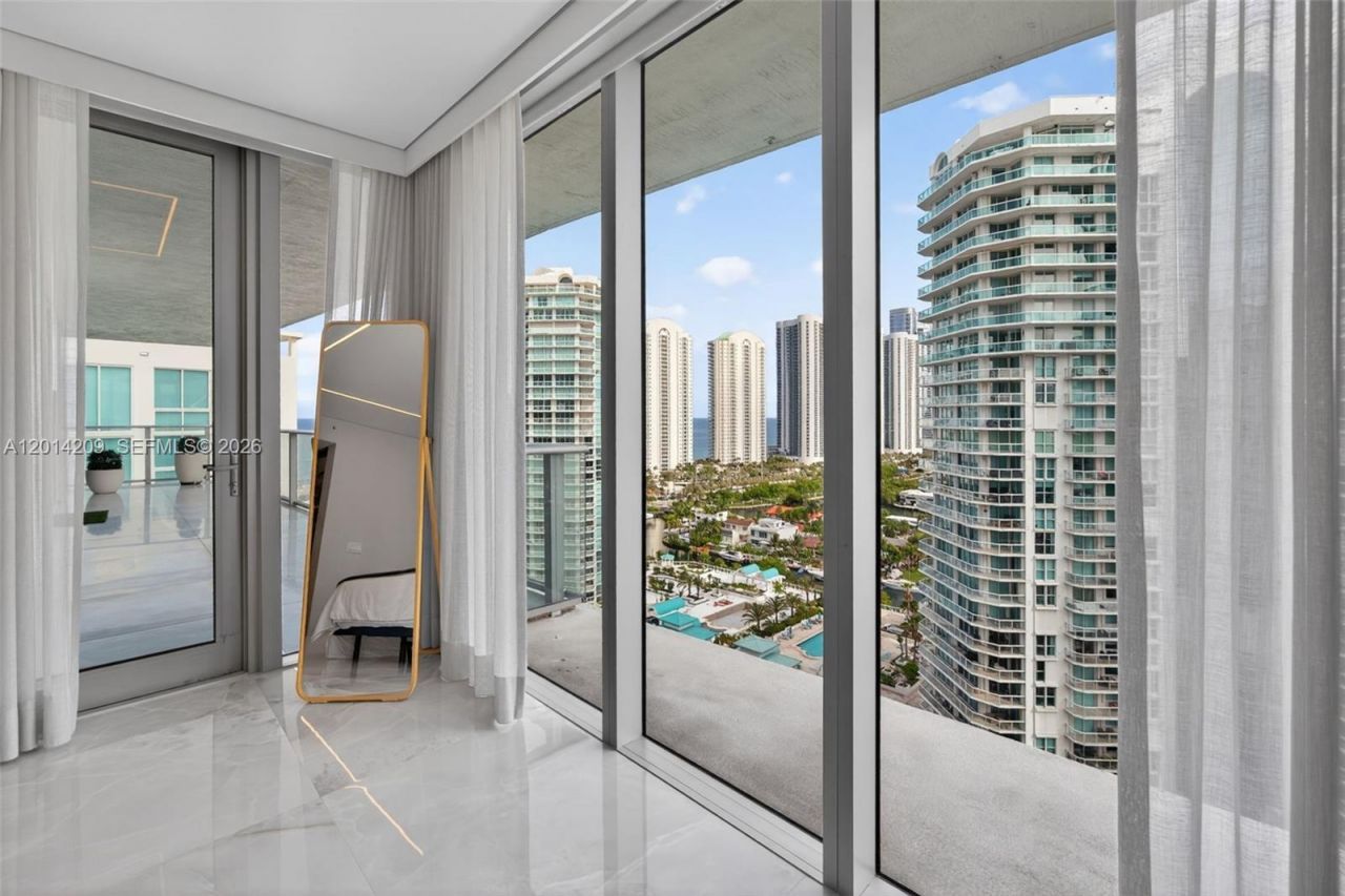 300 Sunny Isles Blvd, Unit 4-1902, Sunny Isles Beach, FL 33160 Photo